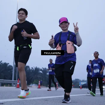 Runner Photo 7351676