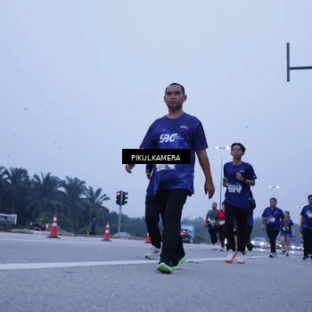 Runner Photo 7351677