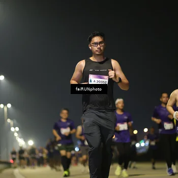 Runner Photo 7351697