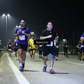 Runner Photo 7351700