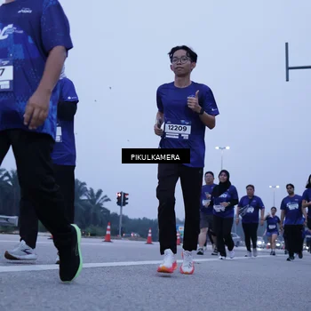 Runner Photo 7351730