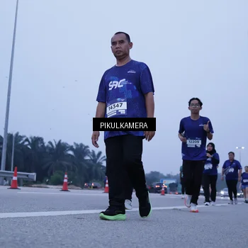 Runner Photo 7351746