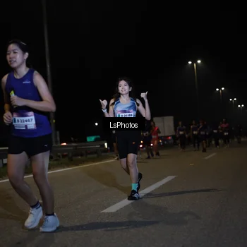 Runner Photo 7351756
