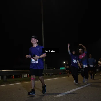 Runner Photo 7351792