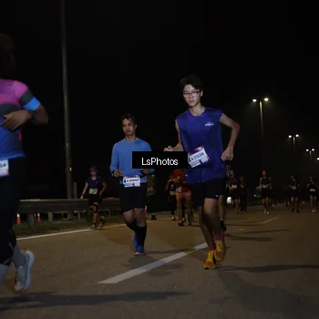 Runner Photo 7351813