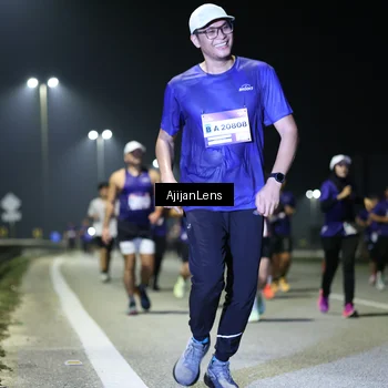 Runner Photo 7351832
