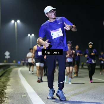 Runner Photo 7351843