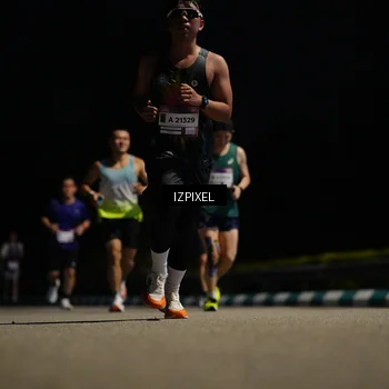 Runner Photo 7351845