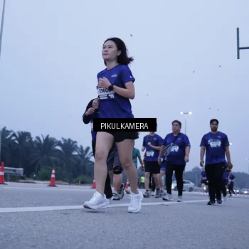 Runner Photo 7351885