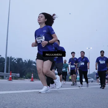 Runner Photo 7351887