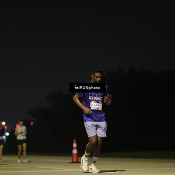 Runner Photo 7351892