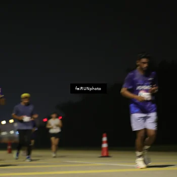 Runner Photo 7351896