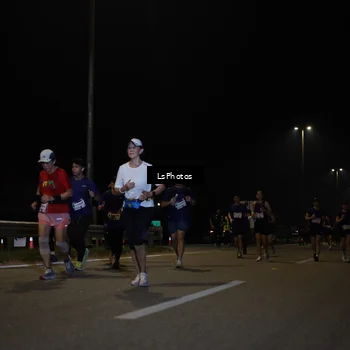 Runner Photo 7351902