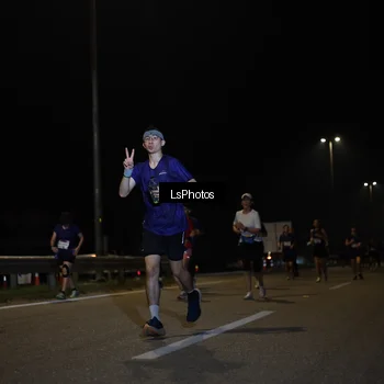 Runner Photo 7351906