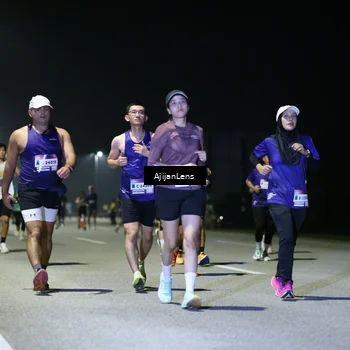 Runner Photo 7351912