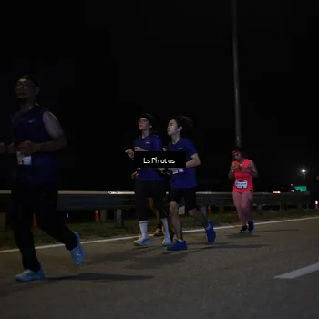 Runner Photo 7351914