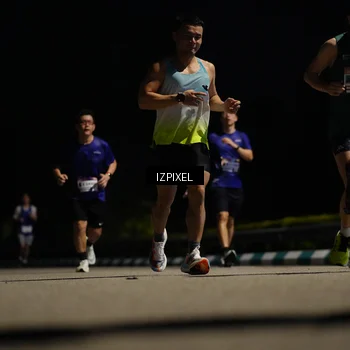 Runner Photo 7351922