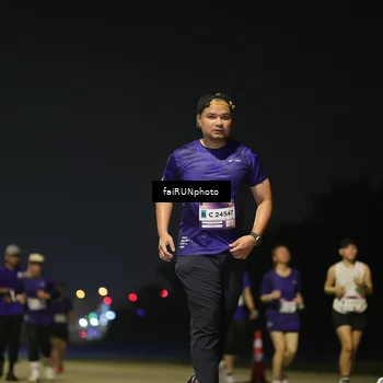 Runner Photo 7351924