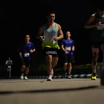 Runner Photo 7351975
