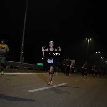 Runner Photo 7351985