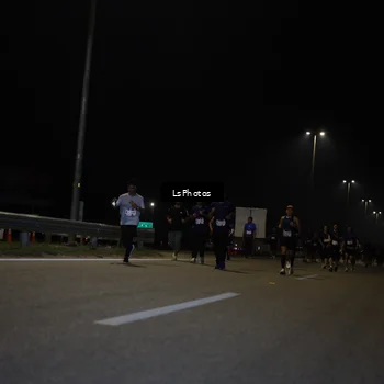 Runner Photo 7351993