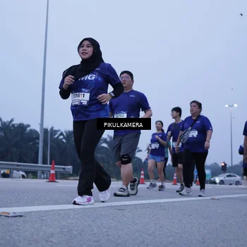 Runner Photo 7352018
