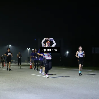 Runner Photo 7352029