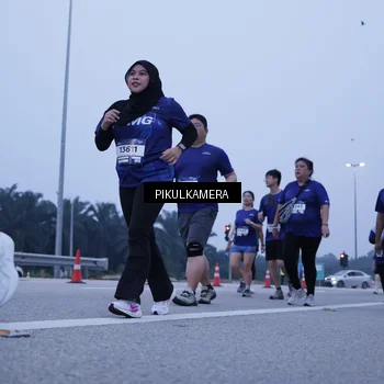 Runner Photo 7352033