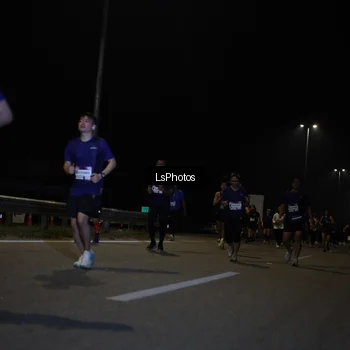 Runner Photo 7352035
