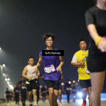 Runner Photo 7352043