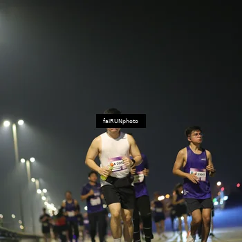 Runner Photo 7352054