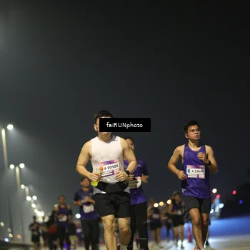 Runner Photo 7352060
