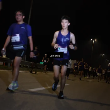 Runner Photo 7352071