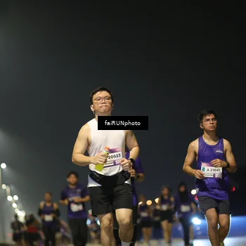 Runner Photo 7352080