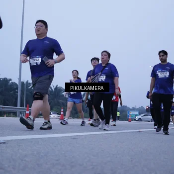 Runner Photo 7352109