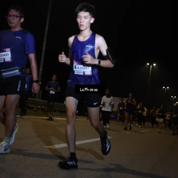 Runner Photo 7352140