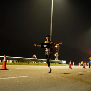 Runner Photo 7352143