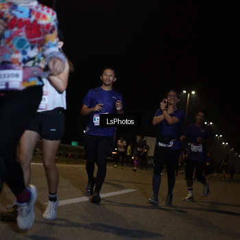 Runner Photo 7352199
