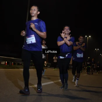 Runner Photo 7352240
