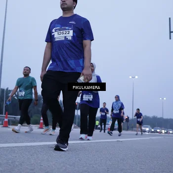 Runner Photo 7352260