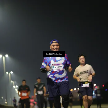 Runner Photo 7352271