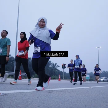 Runner Photo 7352301