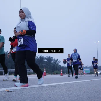 Runner Photo 7352341