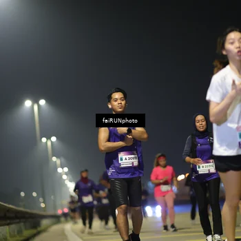 Runner Photo 7352361