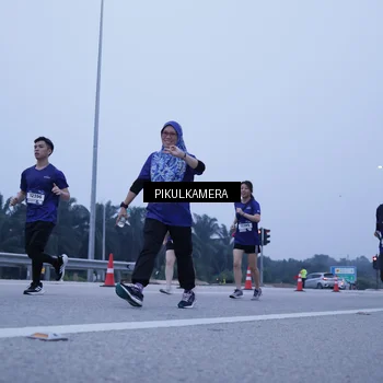 Runner Photo 7352362