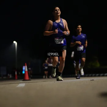Runner Photo 7352369
