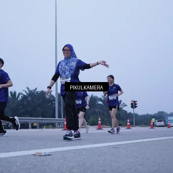 Runner Photo 7352410