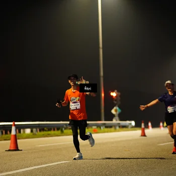 Runner Photo 7352453