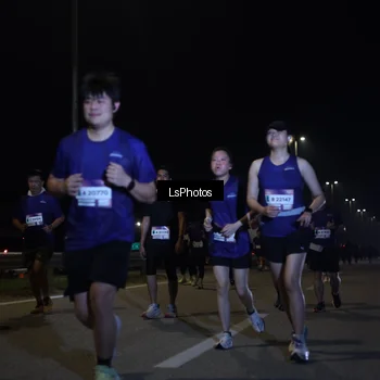 Runner Photo 7352462