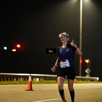 Runner Photo 7352472